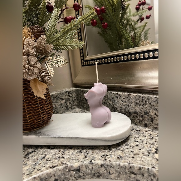 Valentines Day Candle - Clean Cotton Scent - Picture 3 of 5